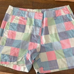*Vinyard Vines - size 8 - logo plaid shorts